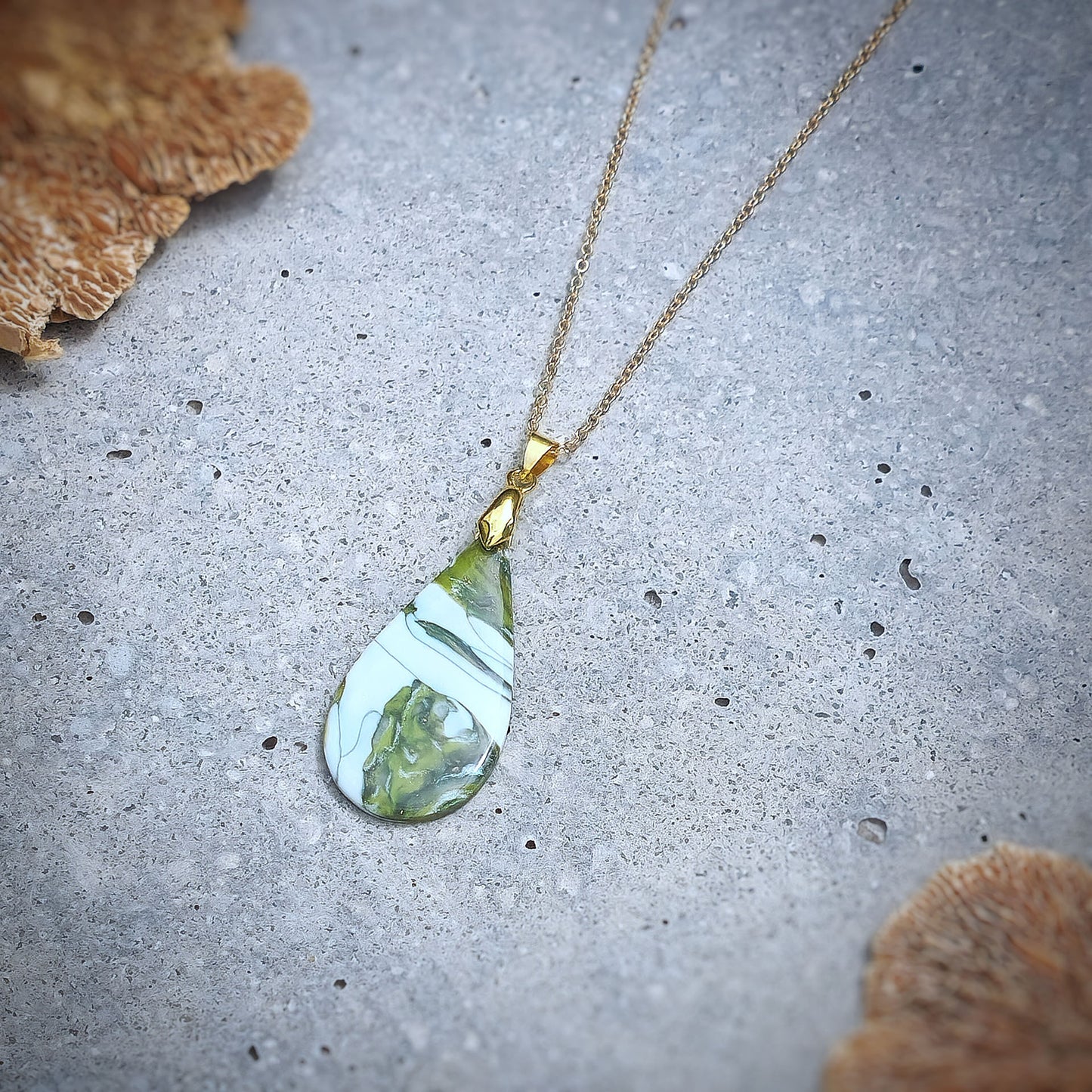 Halskette "White Forest" - Wildes Wiesel | wild & kulinarisch